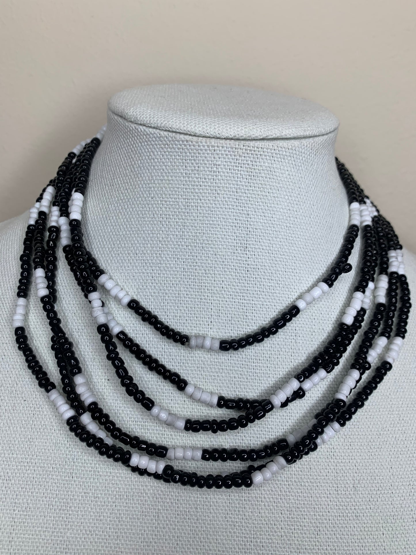 Leroro Body Necklace